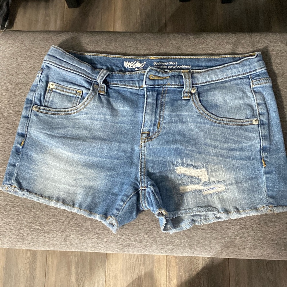 Maurice’s boyfriend shorts